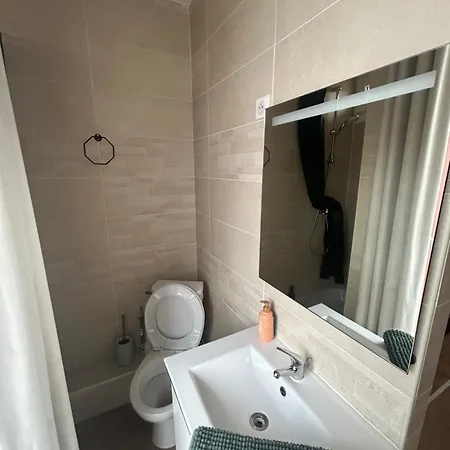 Magnifique Neuf Avec Balcon