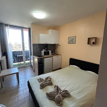 Magnifique Neuf Avec Balcon 아파트 *