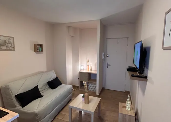 Magnifique Neuf Avec Balcon Apartmán *
